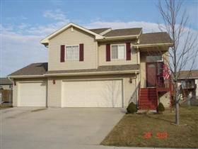 $196,900
North Liberty 2BA, EXTRA nice! Excellent cond 3BR