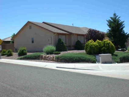 $198,000
Lovely Home in the Viewpoint Subdivision in Prescott Valley