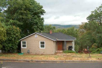$199,000
Ashland Home with a View!