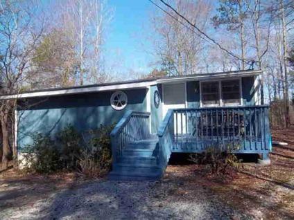 $199,000
Lavonia 2BR 1BA, JUST IN TIME FOR SUMMER! GREAT LAKE HOUSE