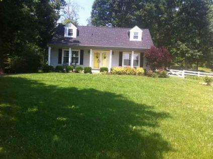 $199,500
Bardstown, Country setting with 4 BR, 2 BA home and 5 wooded