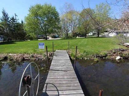 $199,900
Buildable Lakefront Lot