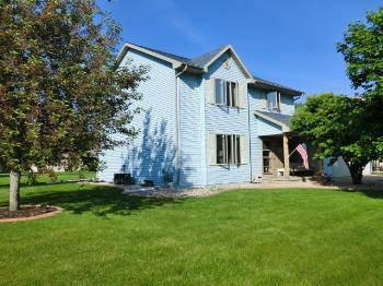 $199,900
Oshkosh 3BR 2.5BA, You?ll know your home when you enter