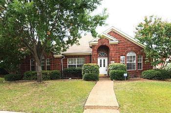 $199,900
Plano 4BR 2BA, Great curb appeal with lush landscaping