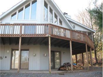 $199,900
Prow Front Chalet in Gated Pocono Community