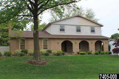 $199,900
York 4BR 2.5BA, SHORT SALE APPROVED!!! Amazing home locating