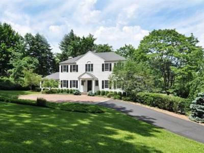 $1,045,000
In-Town Country Home with Pool on 2.65 Acres