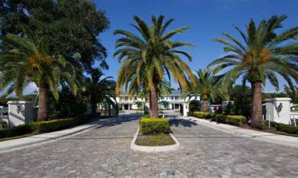 $1,175,000
Build to suit custom home concept in The Estates of North Palm Beach.
