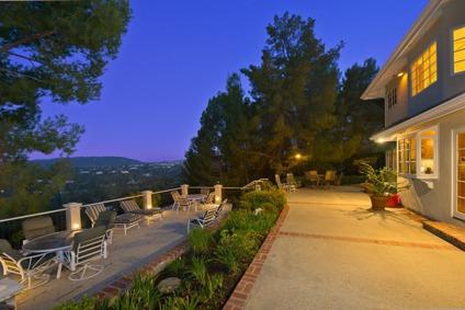 $1,175,000
Private & Serene Tarzana Home For Sale