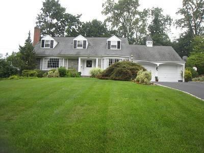 $1,175,000
Stately Colonial