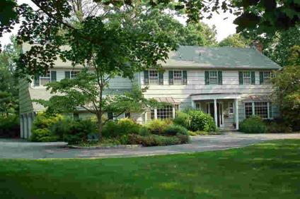 $1,195,000
Livingston Five BR 3.5 BA, This is a luxurious colonial in the