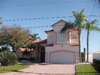 $1,200,000
Clearwater 4BR 3BA, Style and elegance convey throughout
