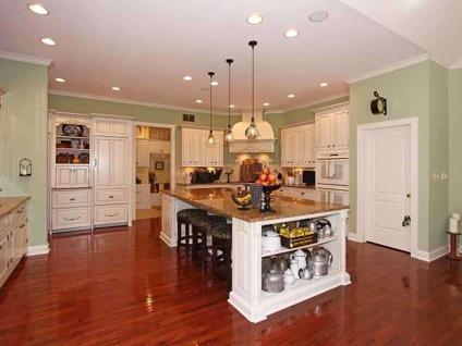 $1,249,000
Zionsville Five BR 5.5 BA, Stunning! Well-appointed on a rolling