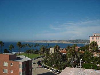$1,250,000
La Jolla 1BR 1BA, THIS IS A SMALL INTIMATE 10 UNIT BUILDING