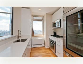 $1,279,500
Gorgeous River Views High in The Sky Two Bedroom, Two Bathroom in Famed Luxury