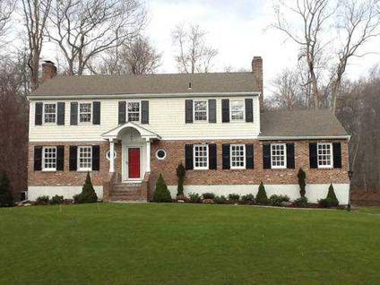 $1,299,000
Completely Renovated New Canaan Home
