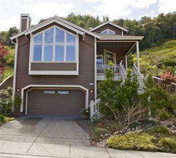 $1,379,000
Corte Madera 3BA, Perfectly appointed for a sophisticated