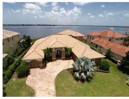 $1,400,000
Bradenton 5BR, Discover the unmatched waterfront home