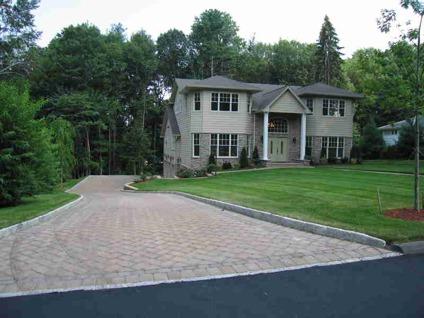 $1,400,000
Fee Simple, Colonial - Woodcliff Lake Boro, NJ