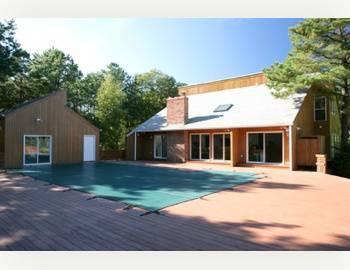 $1,450,000
Terrific Post- Modern in Quogue
