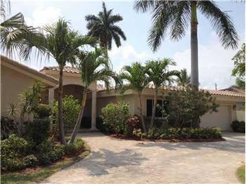 $1,590,000
329 ISLE OF CAPRI DR, Listing from: multiple listing service