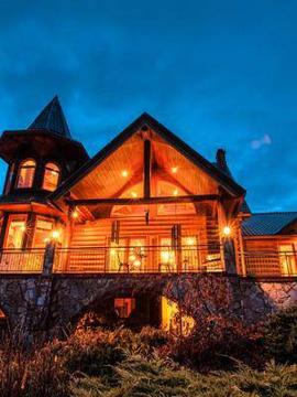 $1,695,900
The Ultimate Forested Retreat!