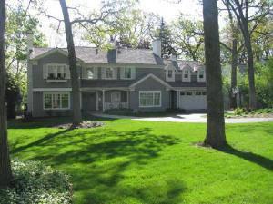 $1,800,000
Hinsdale 5BR 5.5BA, TRADITIONAL DESIGN WITH THOUGHTFUL