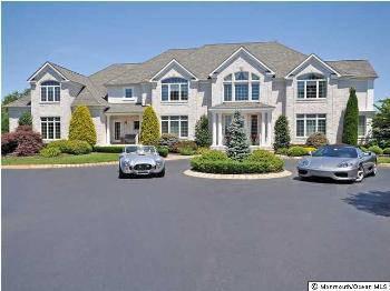 $1,850,000
Colts Neck 5BR 5.5BA, Set in Green Hill Estates,1 of the