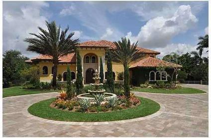 $1,995,000
Davie 6.5 BA, H888374 This home is truly special