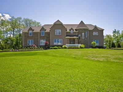 $1,999,999
French Provincial Estate