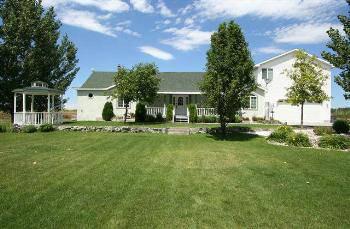 $200,000
Idaho Falls 3BR 2.5BA, TOTALLY REMODELED ON 2.75 ACRES!