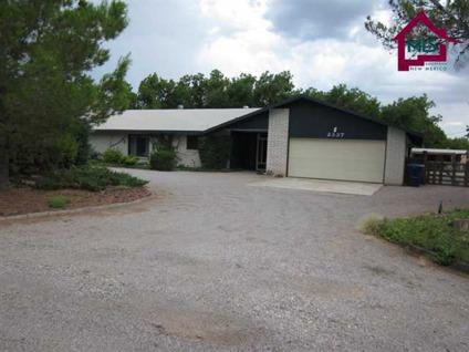 $200,000
Las Cruces Real Estate Home for Sale. $200,000 4bd/3ba. - BETH DAGE of