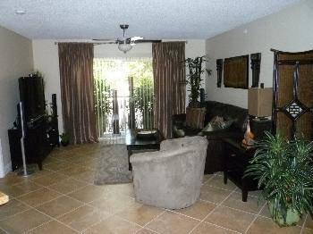 $205,900
Fort Lauderdale 2BR 2BA, SHOWS LIKE NEW*NICE OPEN FLOOR