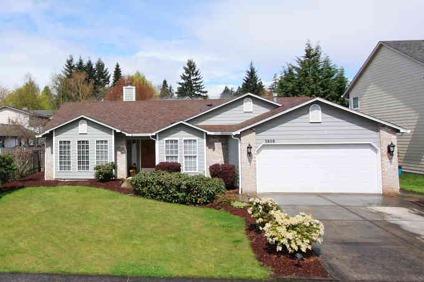 $209,900
Vancouver 3BR 2BA, Waht a sweet home in a great close-in
