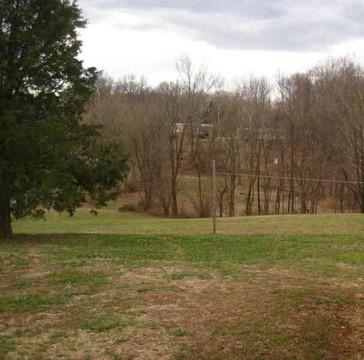 $20,000
Dongola, This rural setting is a good location for building