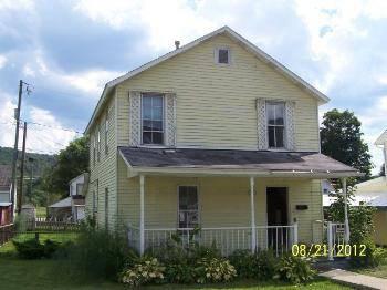 $20,000
Rainelle 1.5BA, Investor's dream! With a few added items