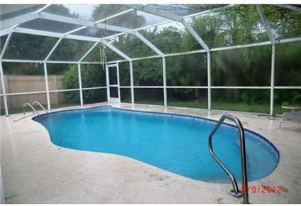 $210,000
Naples, Cute 3 bedroom 2 bath cozy pool home in Park.