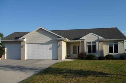 $214,900
Town of Harrison 3.5BA, Open concept Darboy area ranch style