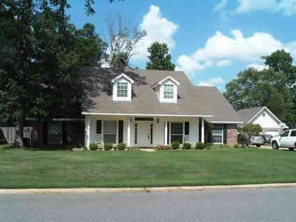 $215,000
West Monroe Real Estate Home for Sale. $215,000 3bd/2ba. - Patricia Craig of