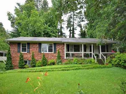 $218,000
936 Toxaway Drive