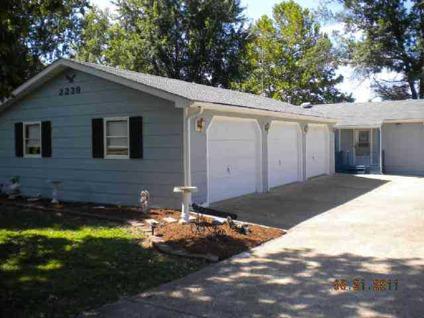 $219,000
3BR, 2.5BA home with boat dock & ramp. Spacious living room, kitchen w/pantry