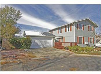$219,500
Don't miss this very trendy Trentwood 2 story home