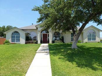 $219,500
Harker Heights 3BA, Move up to beautiful elegance in this