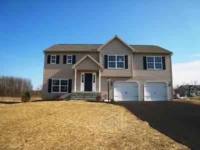 $219,900
Bayberry New Single Family Home at Chestnut Hollow!