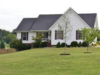$219,900
Beautiful Home In A Peaceful Neighborhood With Mountain Views!