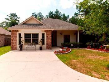 $220,000
Covington 2BR 2BA, Discover the ease of buying a home that