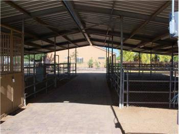 $220,000
Desert Hills Horse Property For Sale or Lease
