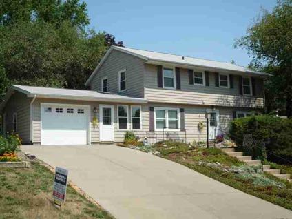$220,000
Iowa City 2.5BA, LOCATION, LOCATION! This remarkable 2 Story