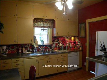 $220,000
Lovely older home (Williston) $220000 4bd 1536sqft