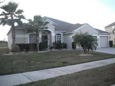 $220,000
Wow! Great 4/3 Home with Bonus Room - Full of Potential!